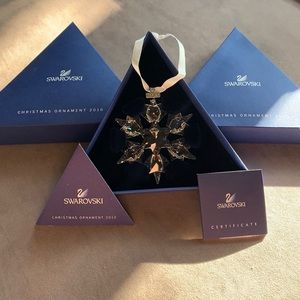 Swarovski 2010 large Christmas Ornament